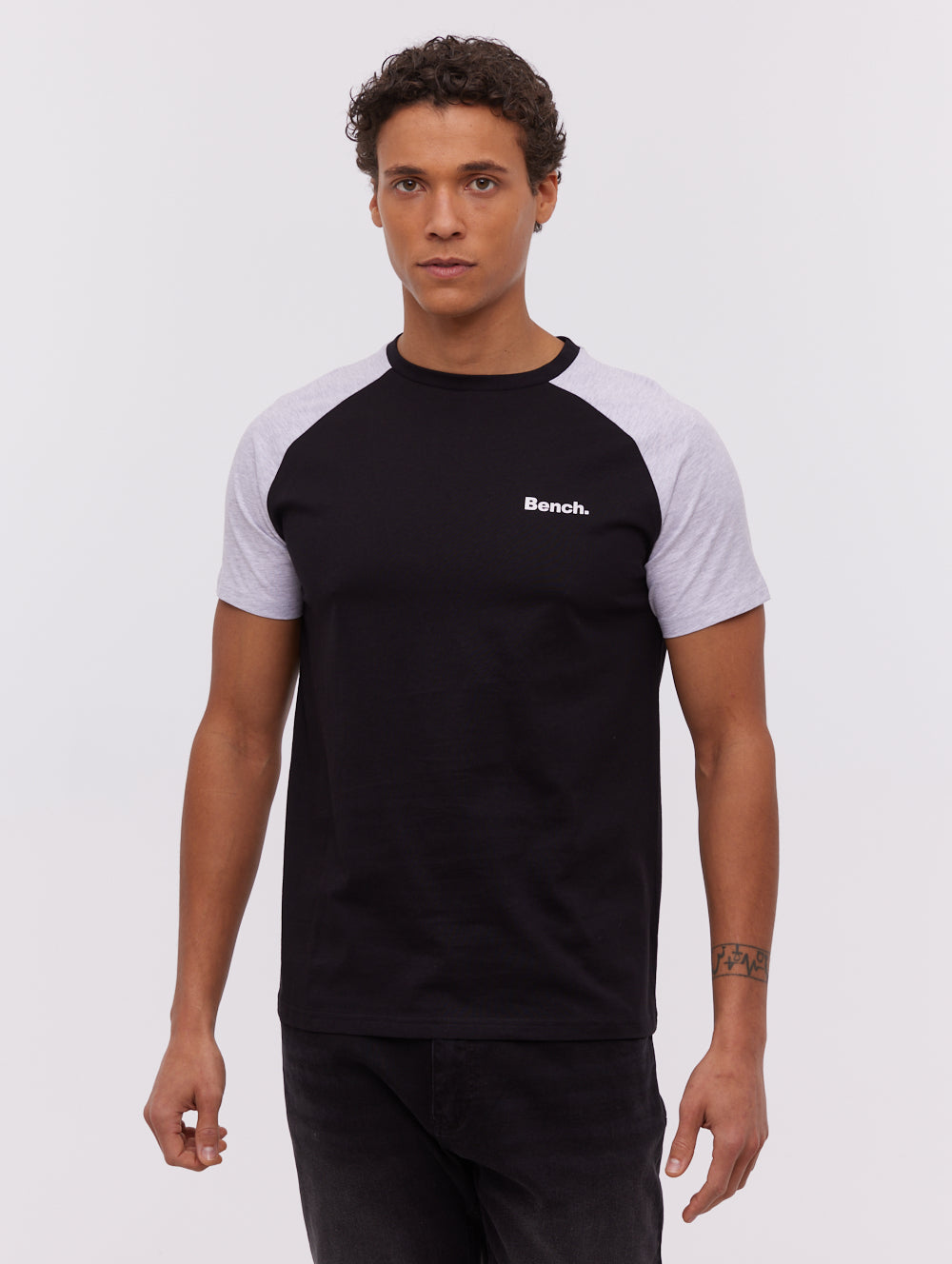 Trova Raglan T-Shirt - Black