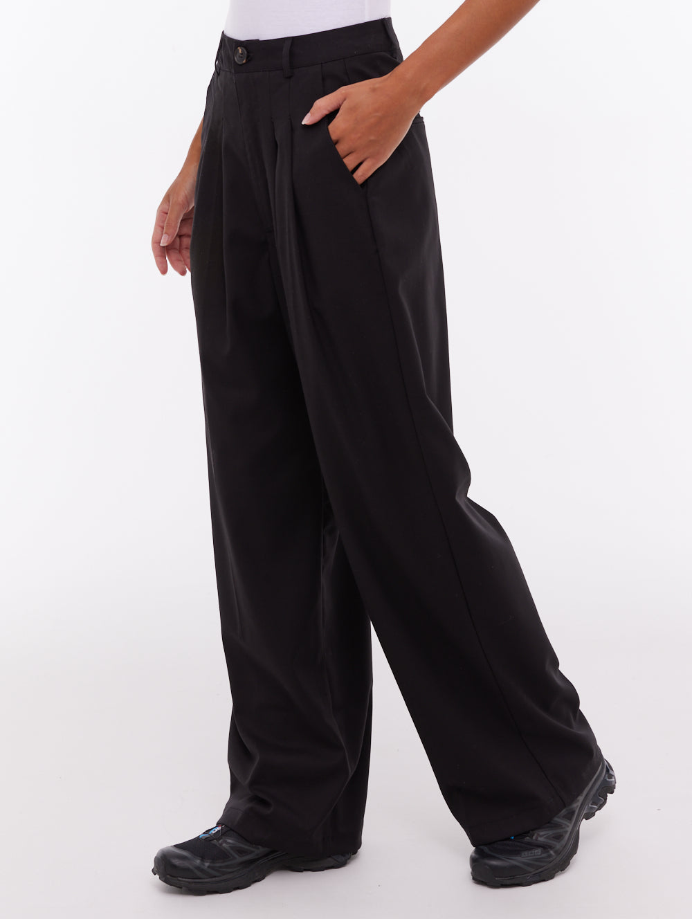 Monnie Wideleg Pants - Black