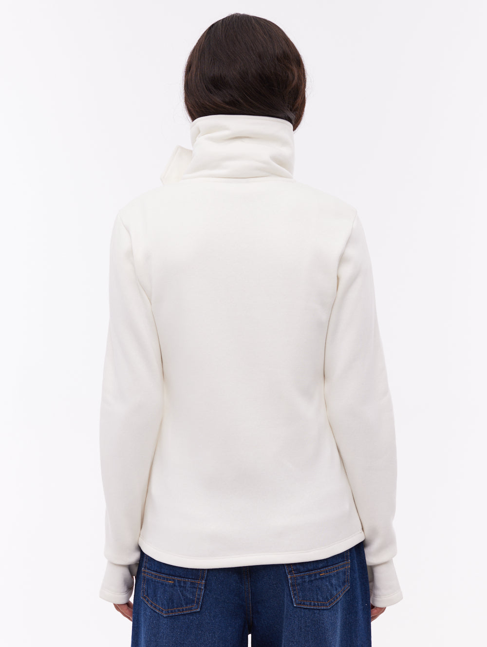 Sheli White WH007 Funnel Zips Small Logo Shot 3