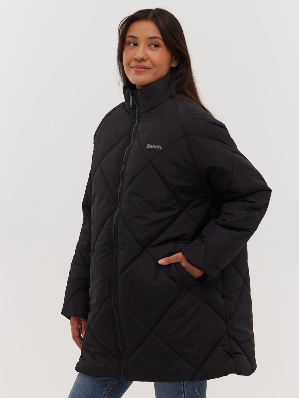Yarah Oversize Diamond Puffer Coat - Black