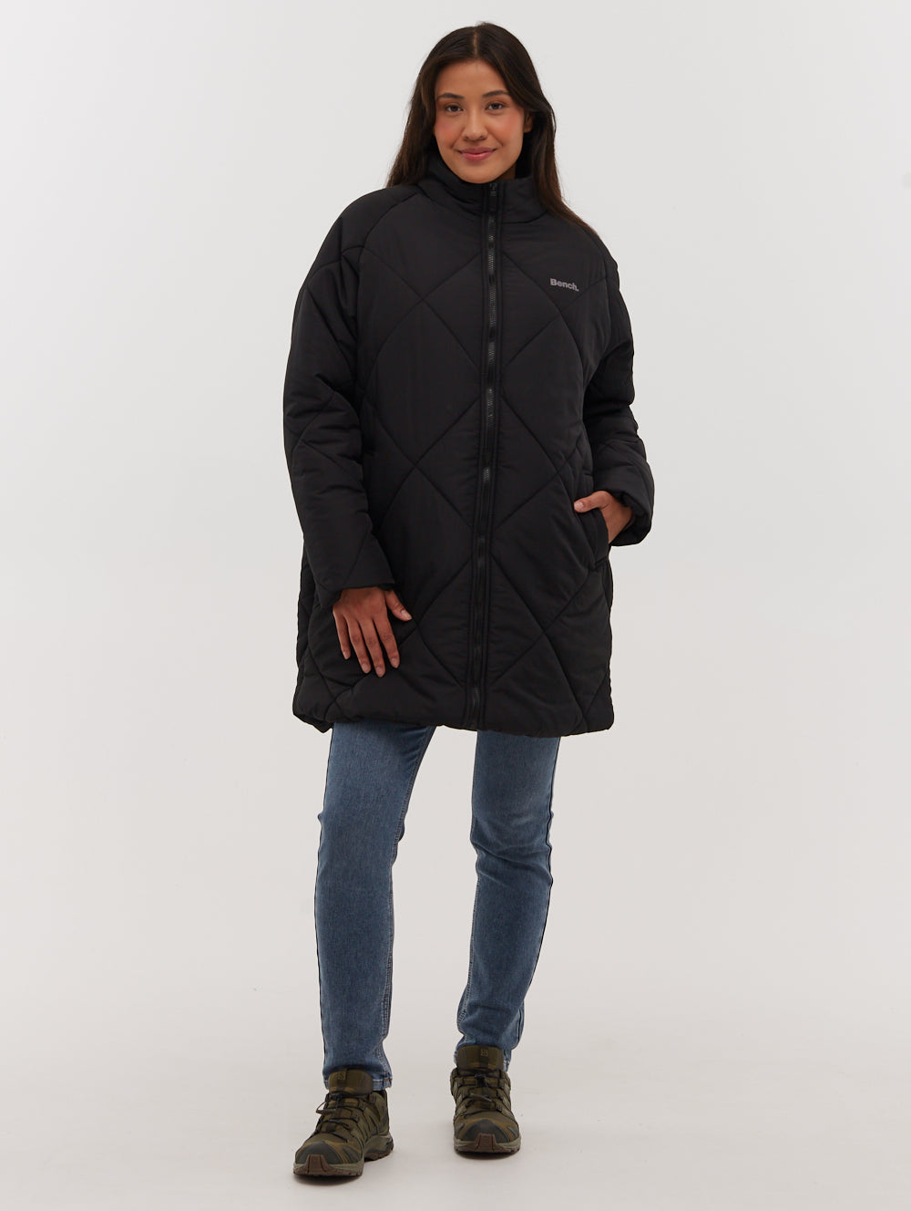 Yarah Oversize Diamond Puffer Coat - Black