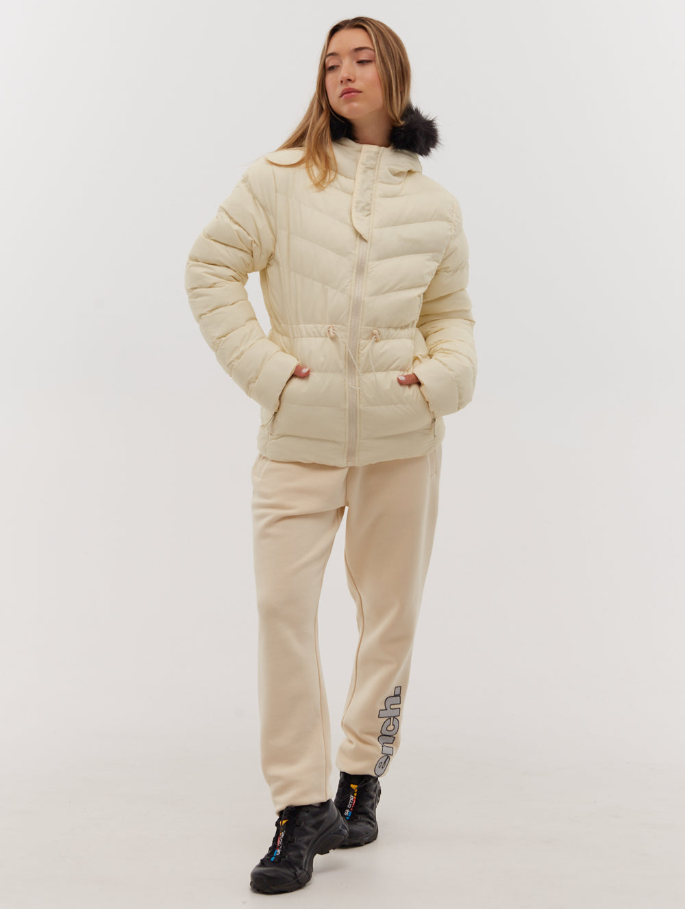 Inken Hooded Puffer Jacket - White