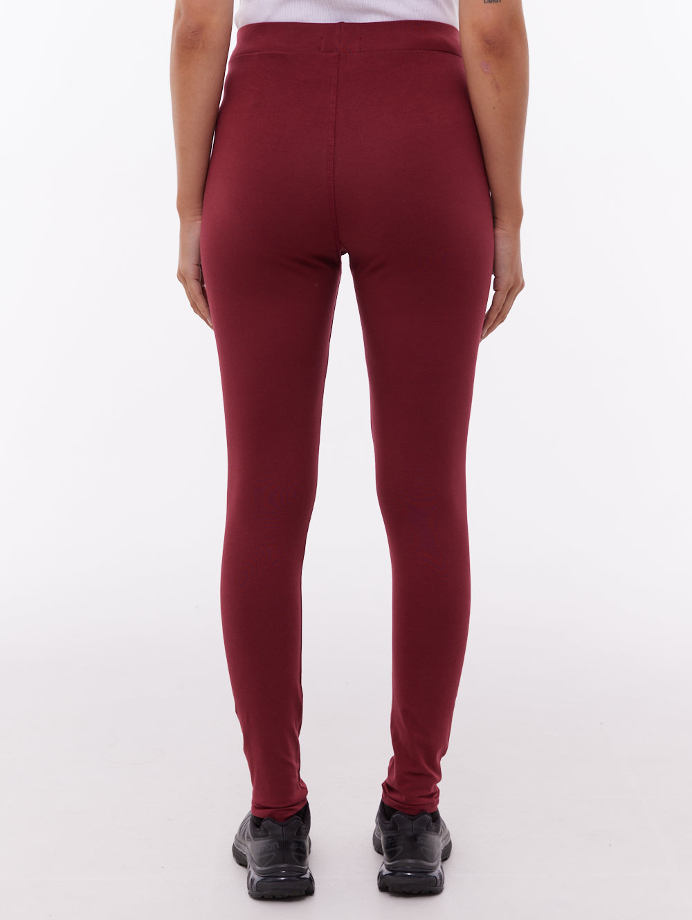 Tissa Red BU028 Leggings Logo Shot 3