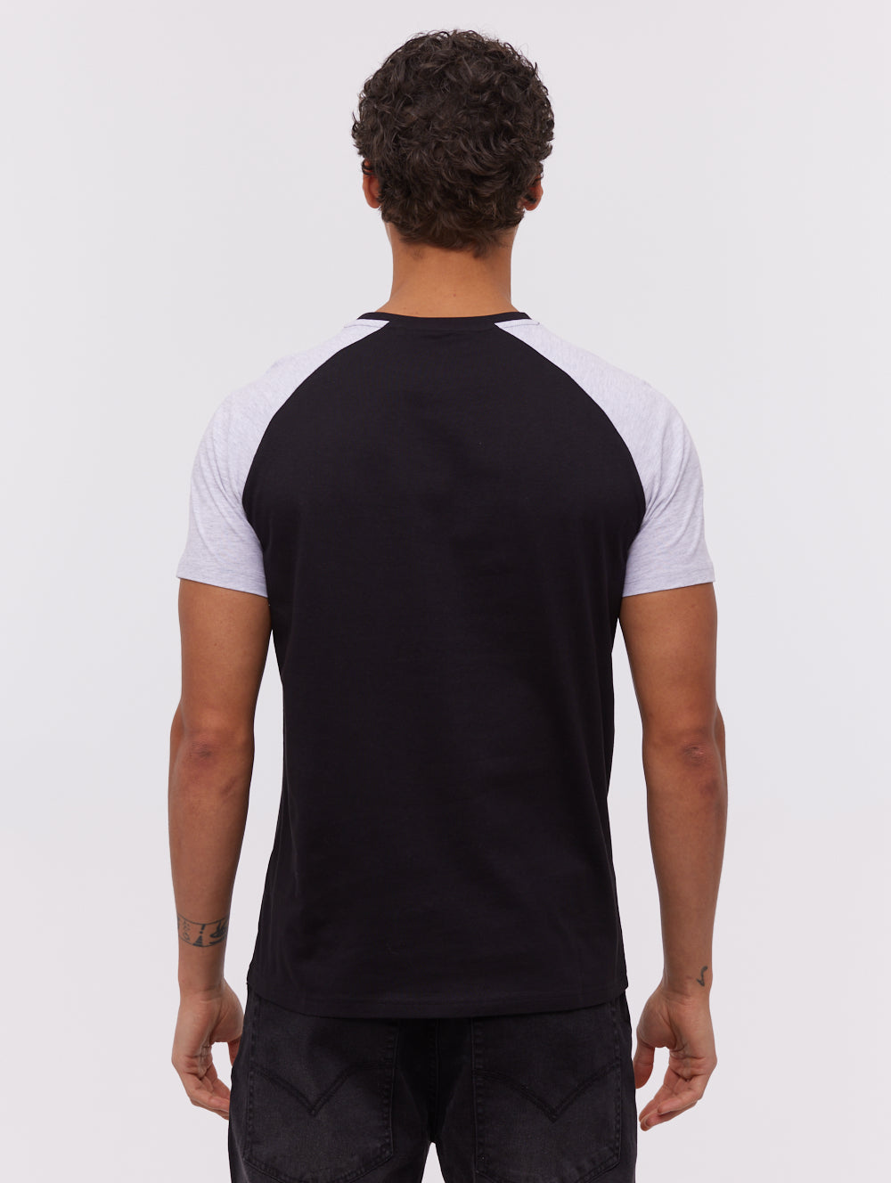 Trova Raglan T-Shirt - Black
