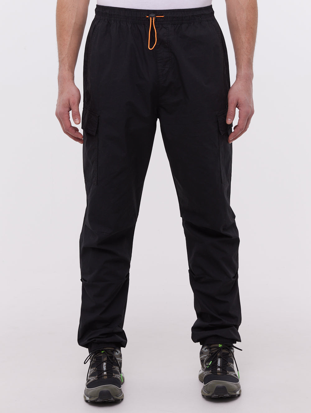 Lewin Elasticized Cargo Pants - Black - Bench