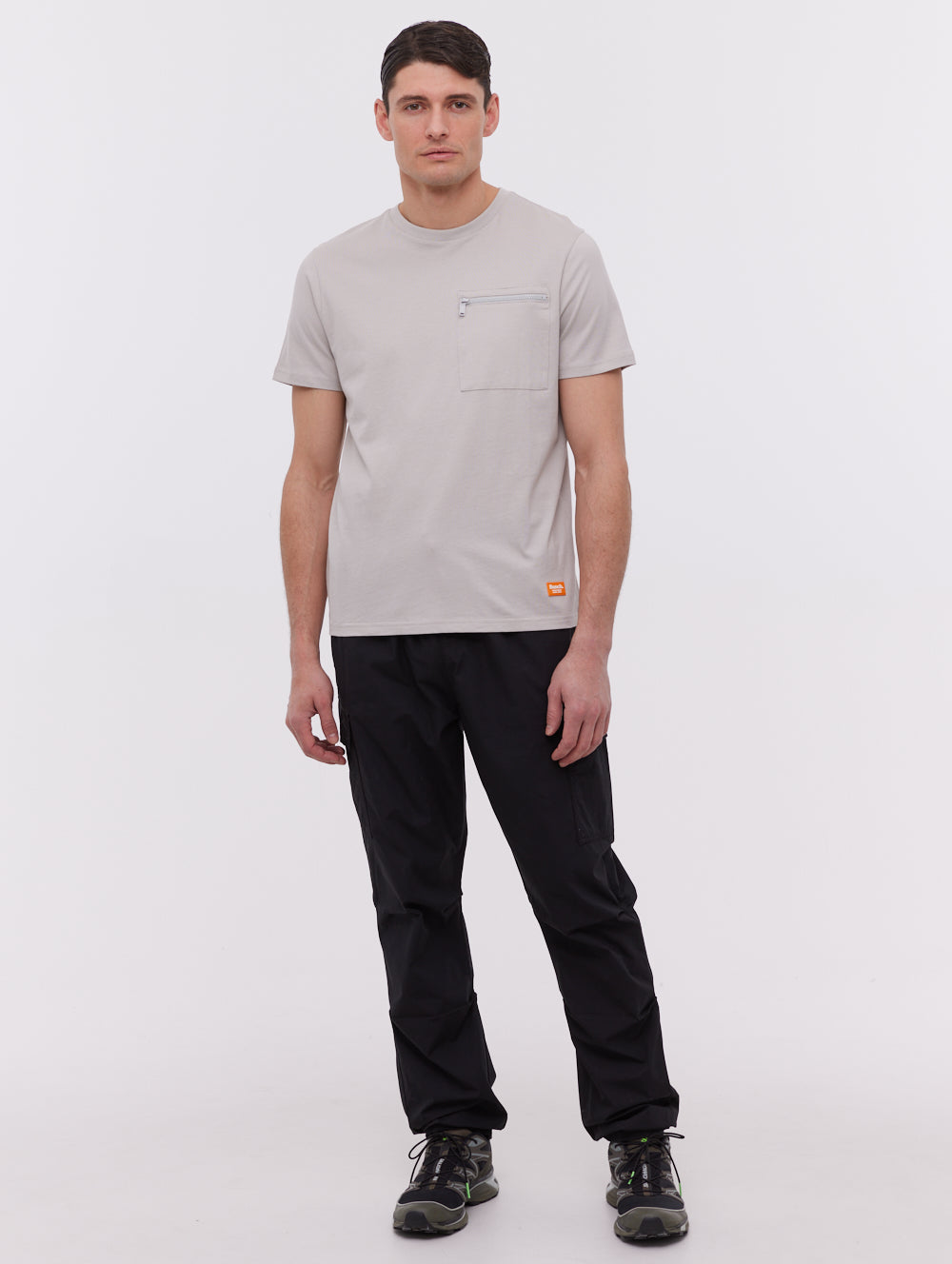 Lewin Elasticized Cargo Pants - Black - Bench
