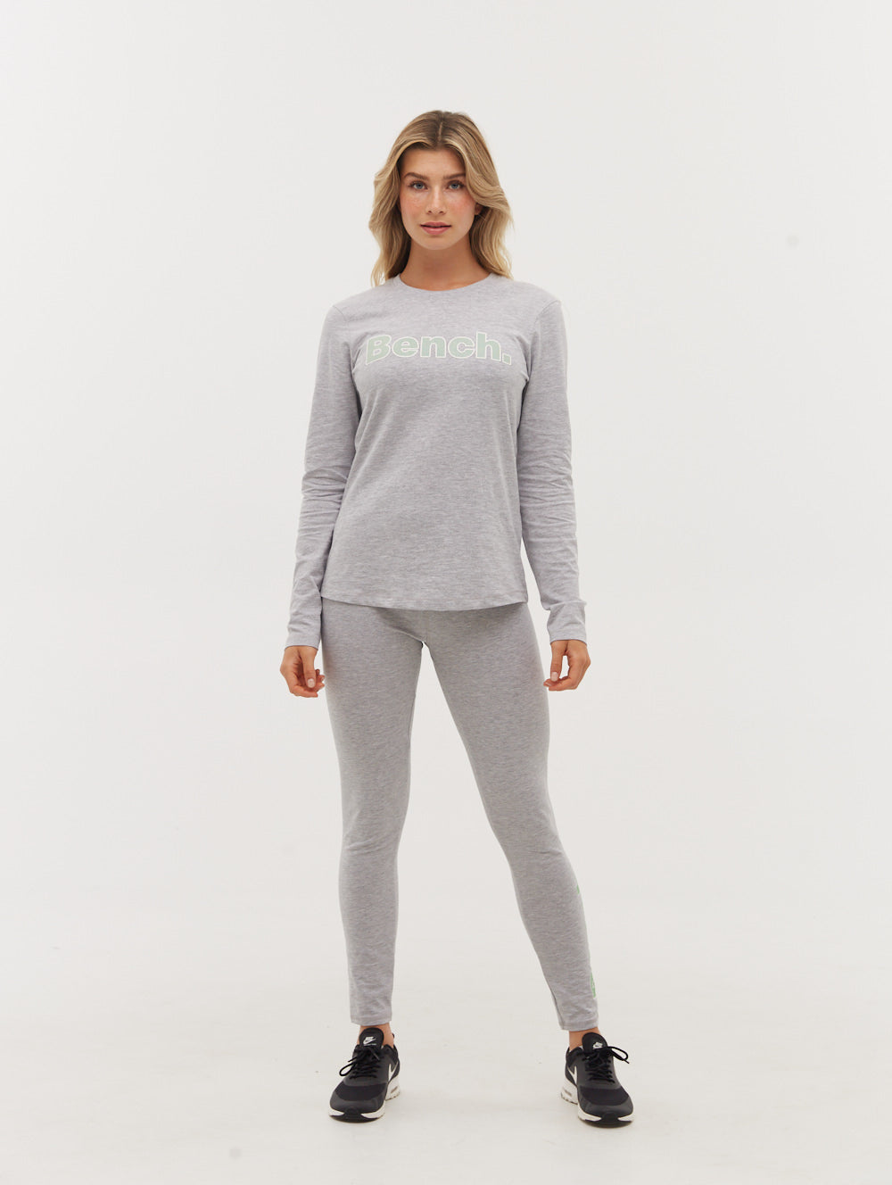 Size Large Gaiam Gray Women's Short Sleeve Shirt - Janky Gear