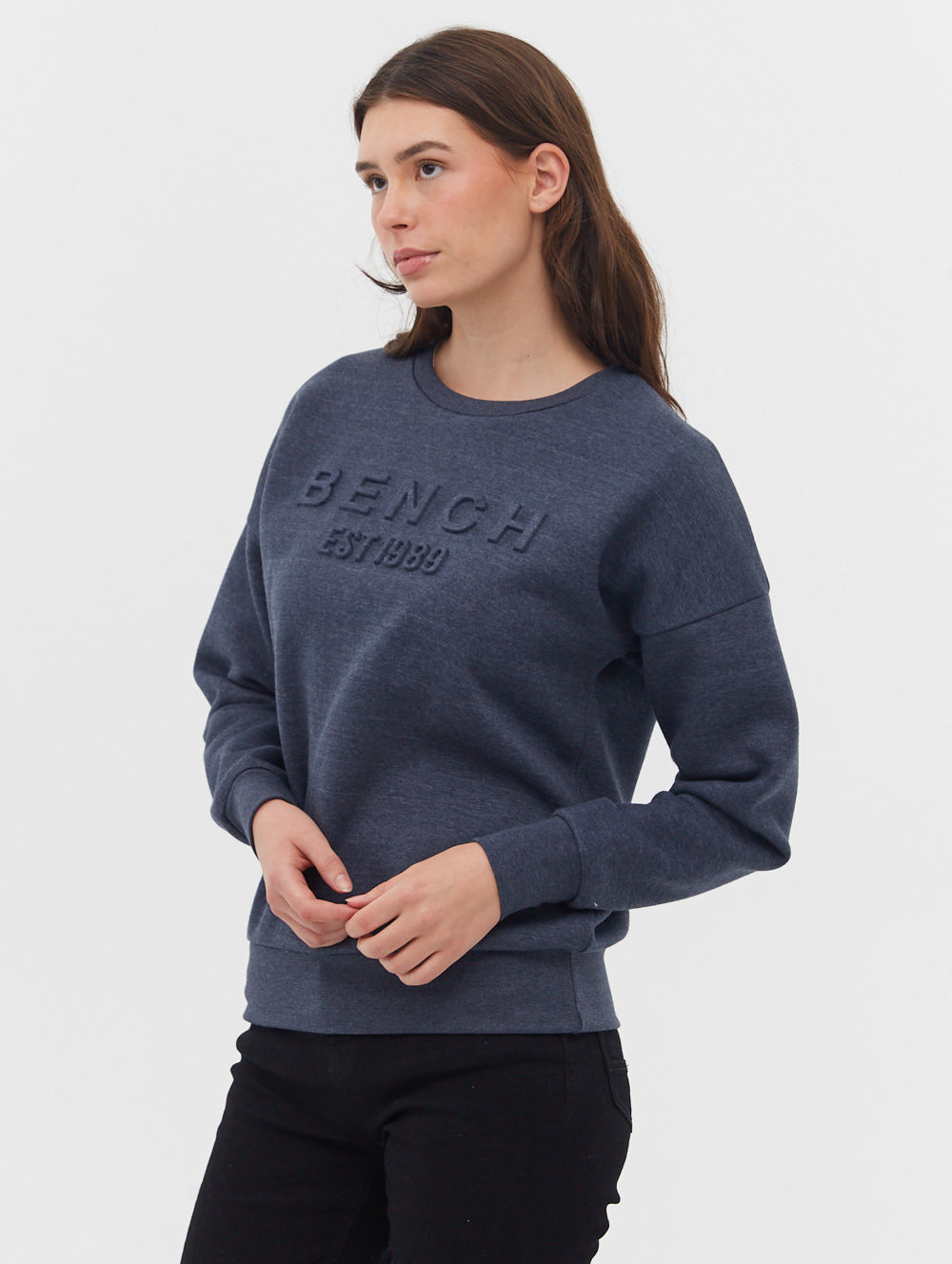 Avyanna Deboss Logo Crew Neck Bench Sweatshirt - - BN4E124955