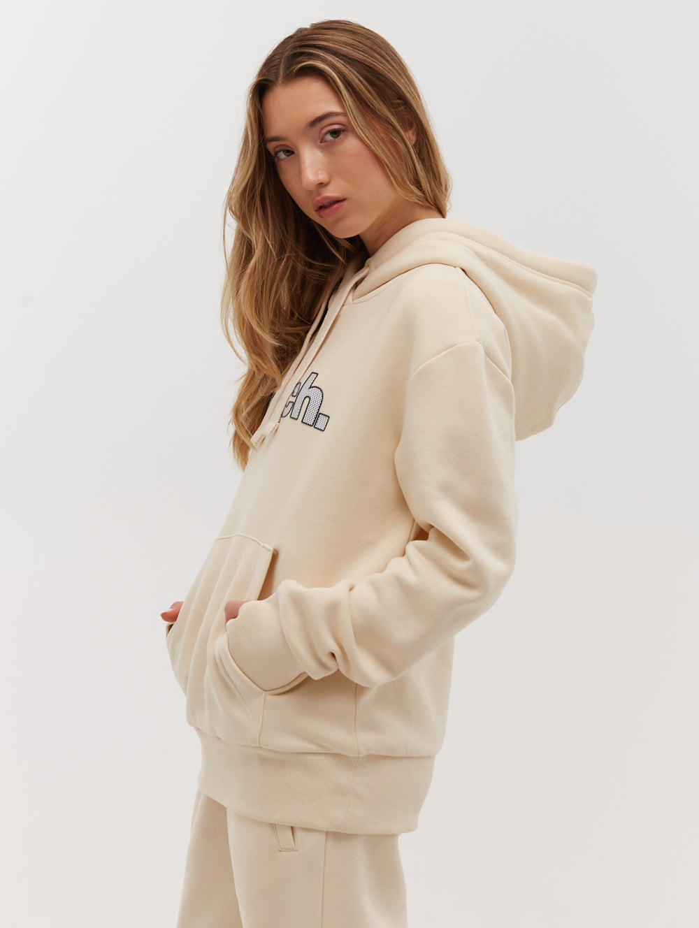 Lias Outline Logo Hoodie - White - Bench