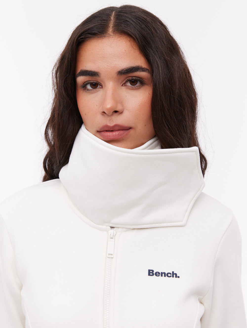 Sheli White WH007 Funnel Zips Small Logo Shot 2