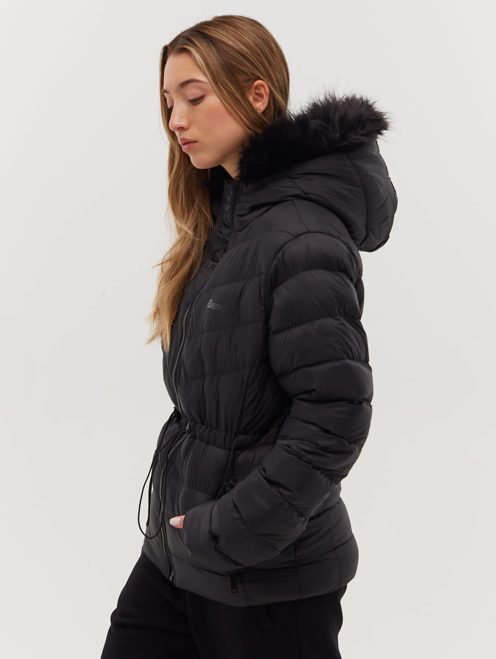 Inken Hooded Puffer Jacket Bench